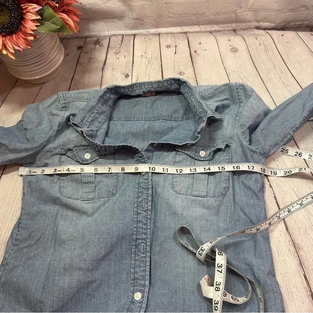 j. Crew Light Blue chambray Denim Button-Up Shirt sz XS womens classic boho